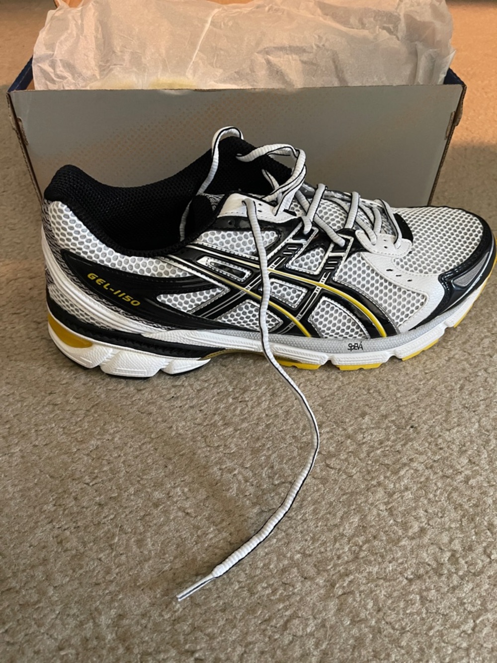 Asics White Black Yellow Gel Cushion Running Shoes - Picture 10 of 12